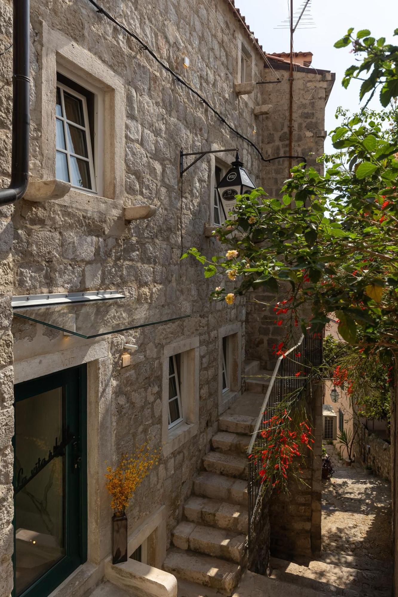 La E Bella Vii Appartement